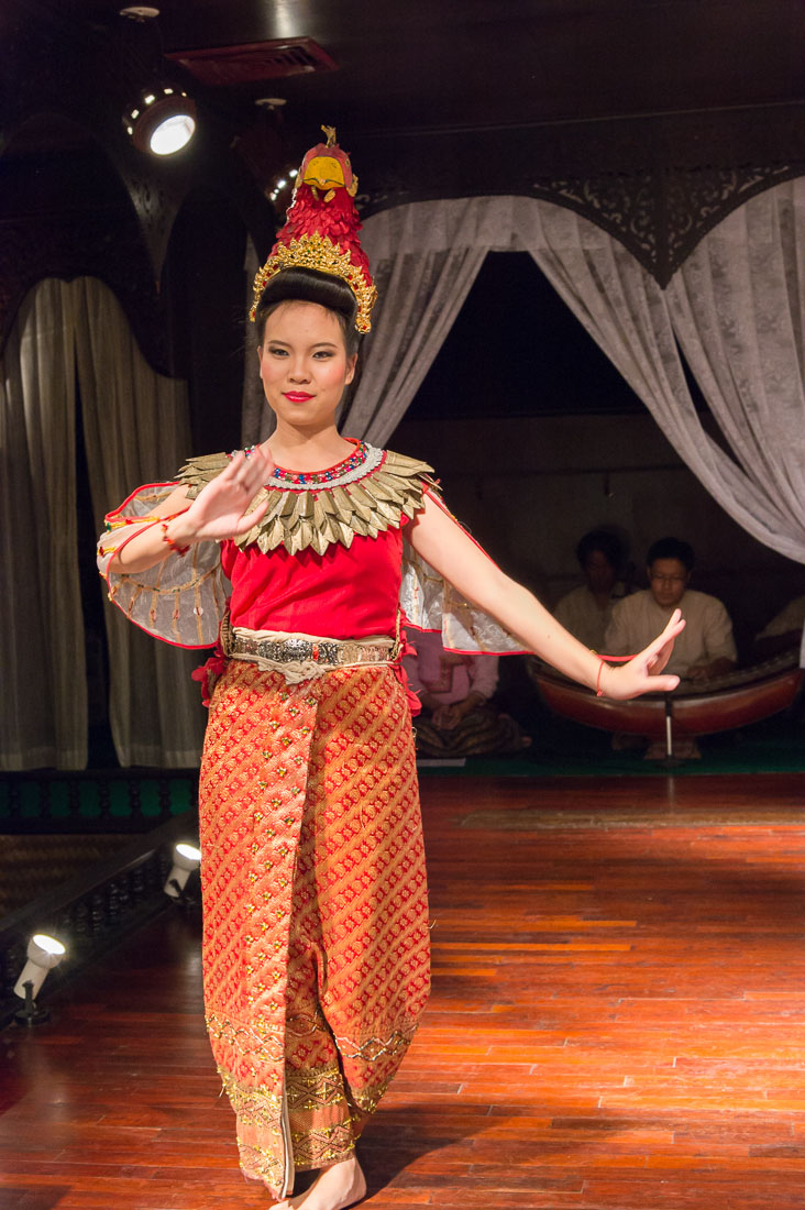 Performing a traditional dance wearing Thai costumes, Chiang Mai, Kingdom of Thailand, Indochina, South East Asia.