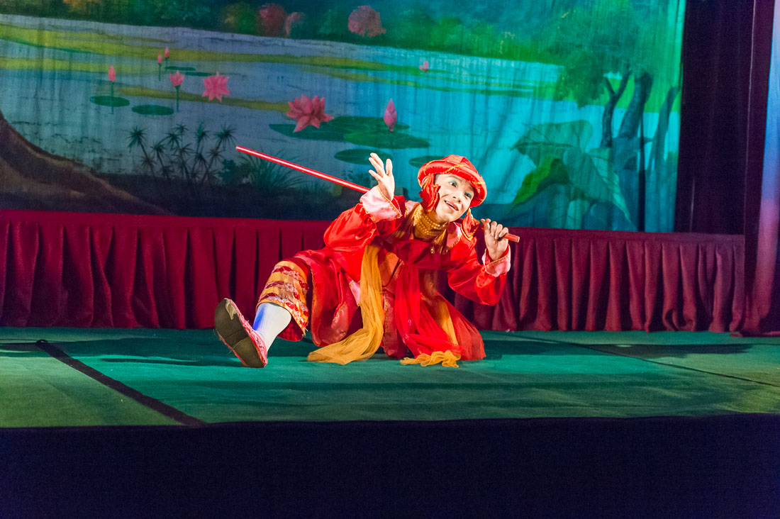 Traditional Burmese popular dances  at Mintha Theater in Mandalay, Myanmar, Burma, Indochina, South East Asia.