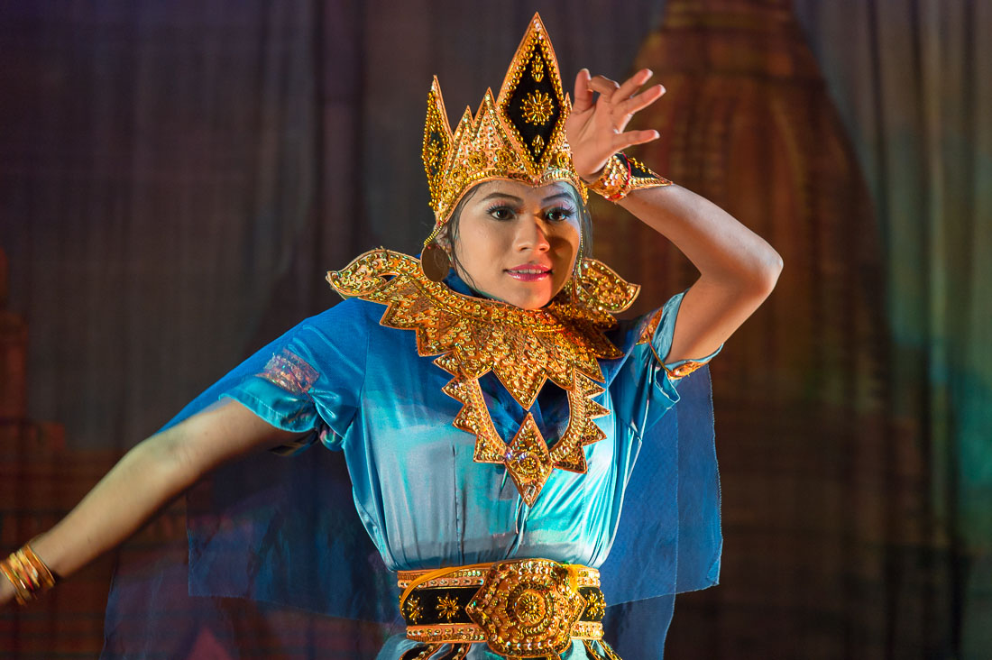 Traditional Burmese popular dances  at Mintha Theater in Mandalay, Myanmar, Burma, Indochina, South East Asia.