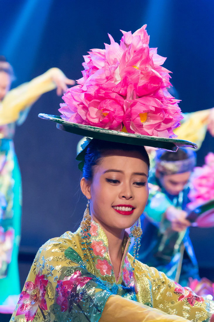 Vietnamese artists performing at Hue Festival 2014, Thua ThienâHue Province, Viet Nam, Indochina, South East Asia.