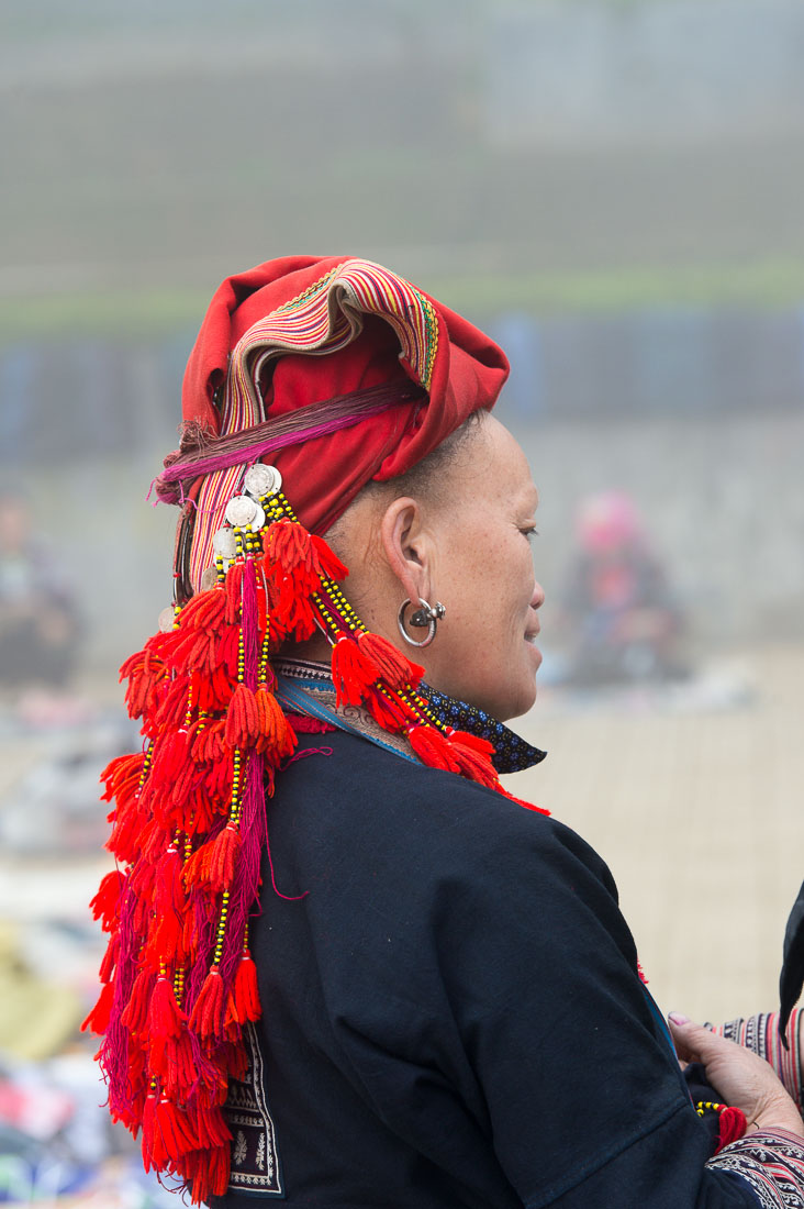 Woman from the Red Dao people ethnic minority, wearing traditional costume, Sapa, Lao Cai province. Viet Nam, Indochina, South East Asia.